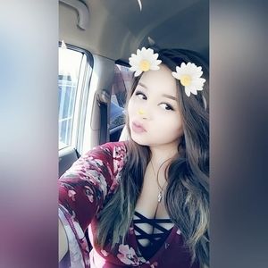 Meet your Posher, Iris